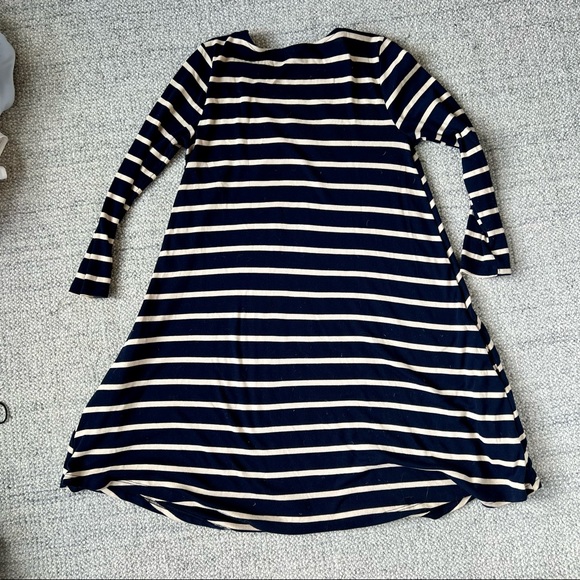 BDG dress - size XS (but runs large - closer to size small). - Picture 3 of 5